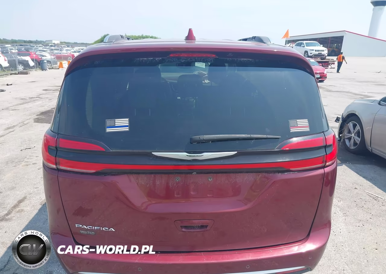 2021 Chrysler Pacifica Touring L VIN:2C4RC1BG5MR584969 - 16