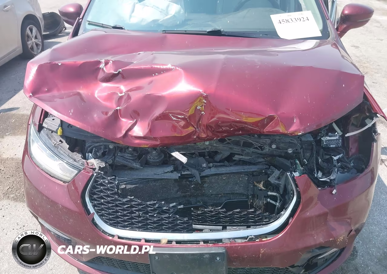 2021 Chrysler Pacifica Touring L VIN:2C4RC1BG5MR584969 - 6