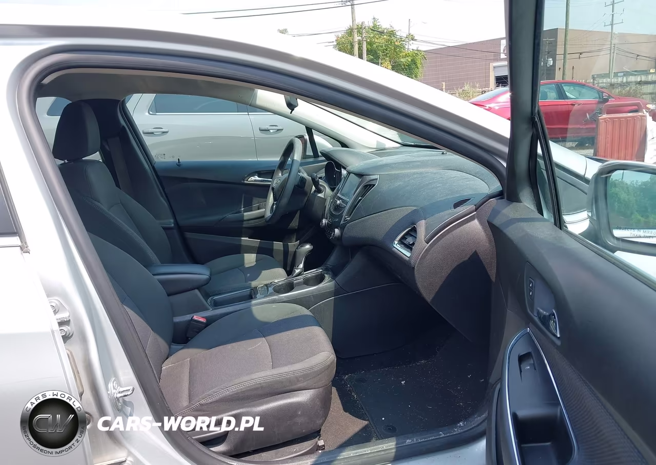 2017 Chevrolet Cruze Lt Auto VIN:1G1BE5SM0H7171155 - 5