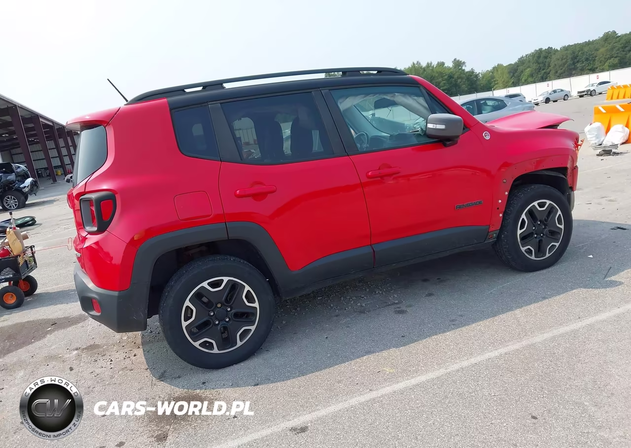 2017 Jeep Renegade Trailhawk VIN:ZACCJBCB6HPF55673 - 4