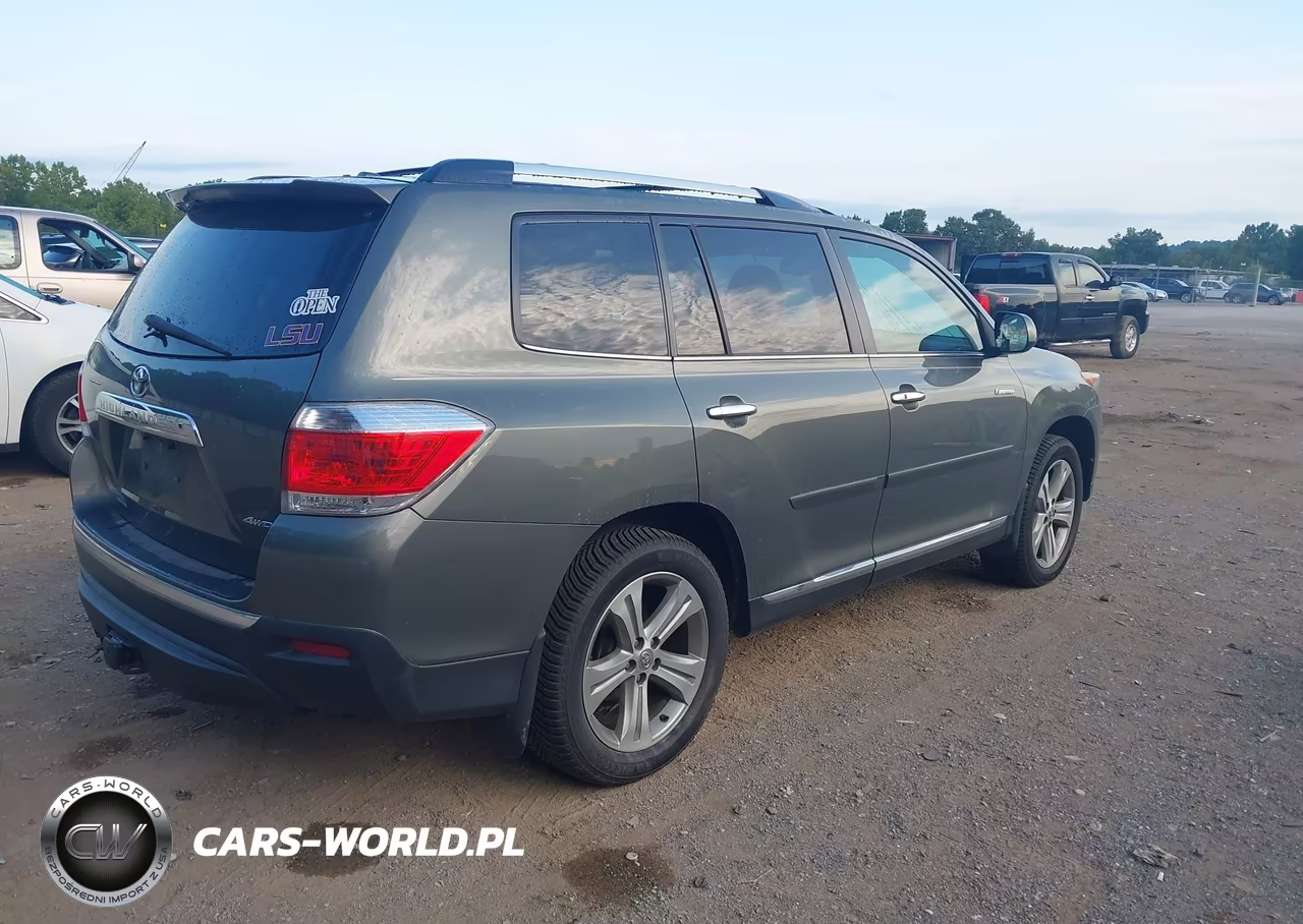 2011 Toyota Highlander Limited V6 VIN:5TDDK3EH3BS060074 - 4
