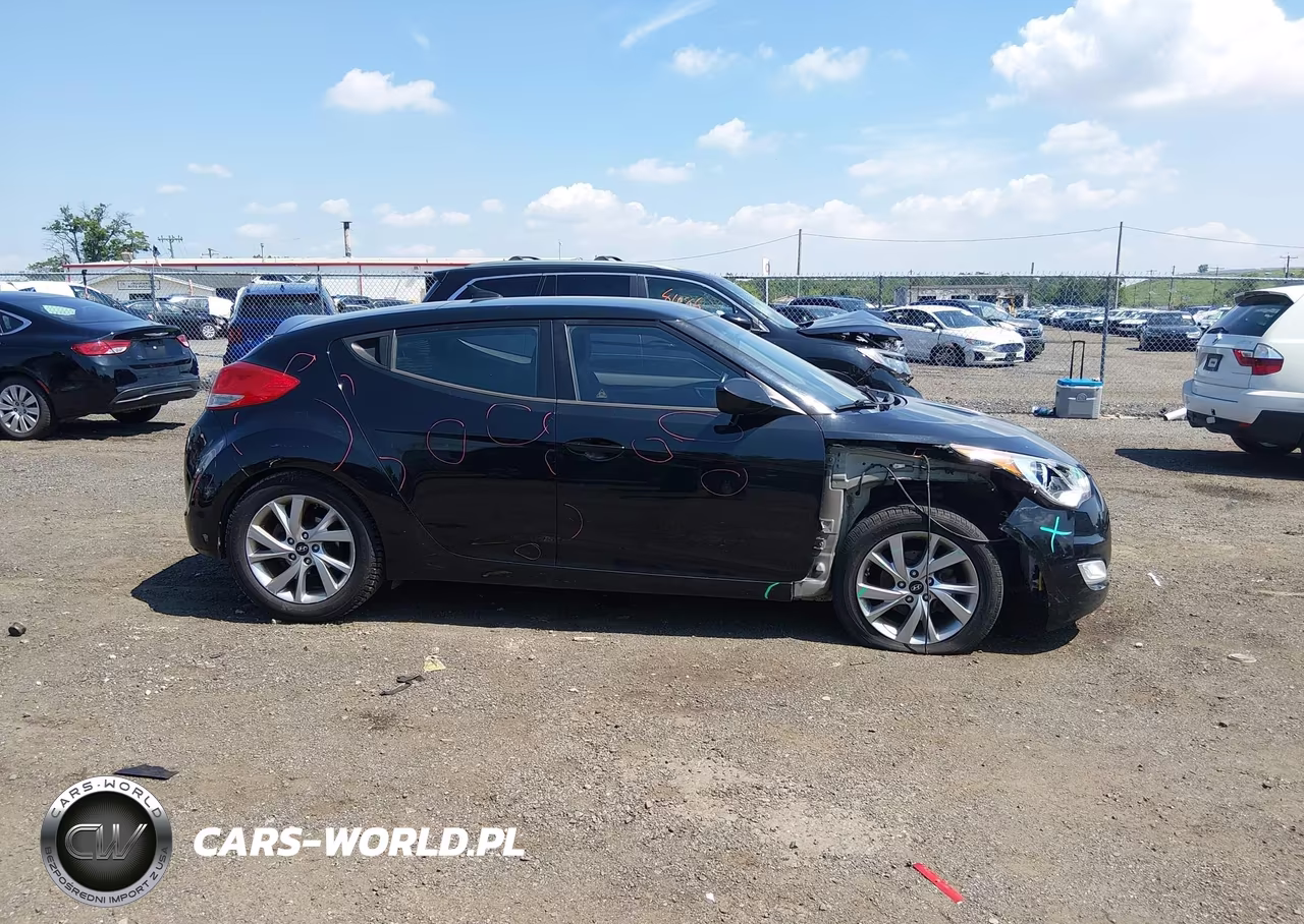 2017 Hyundai Veloster VIN:KMHTC6AD7HU306475 - 13
