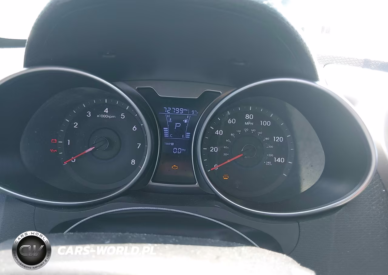 2017 Hyundai Veloster VIN:KMHTC6AD7HU306475 - 7