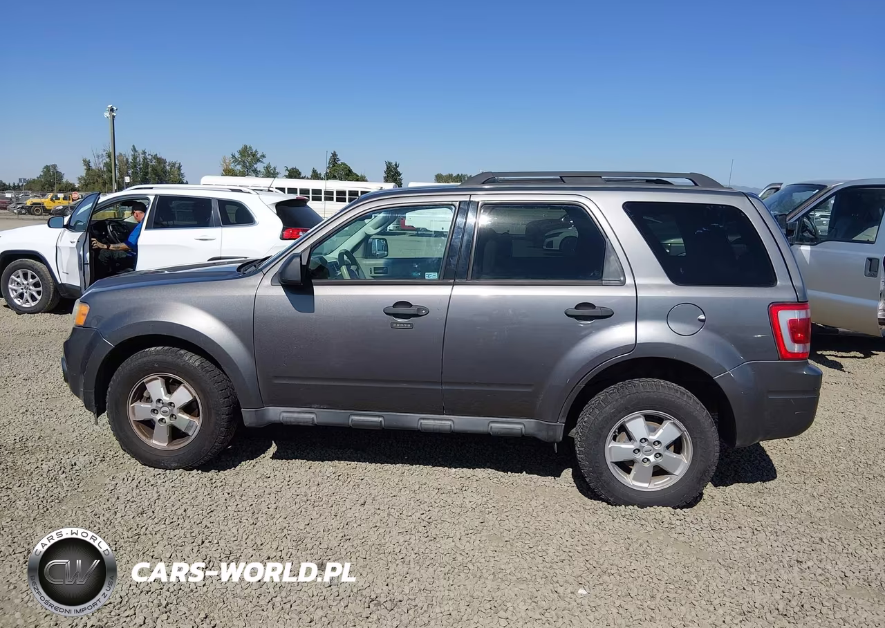 2011 Ford Escape Xlt VIN:1FMCU0D71BKA08376 - 14
