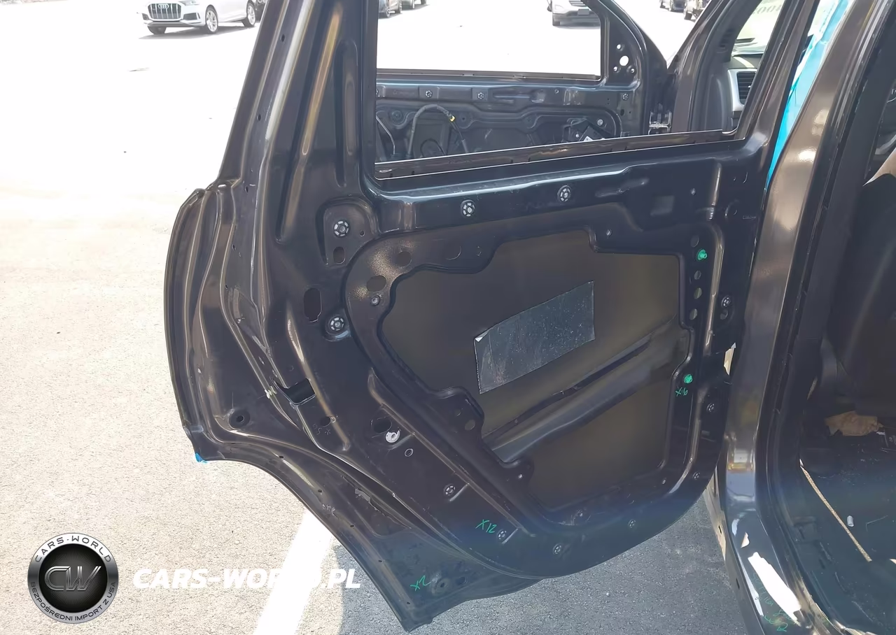 2015 Jeep Grand Cherokee Altitude VIN:1C4RJFAG7FC934182 - 19
