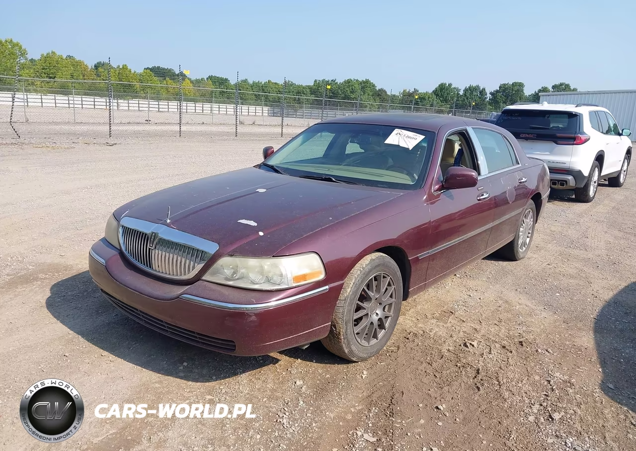 2006 Lincoln Town Car Designer Series VIN:1LNHM83V26Y621761 - 2