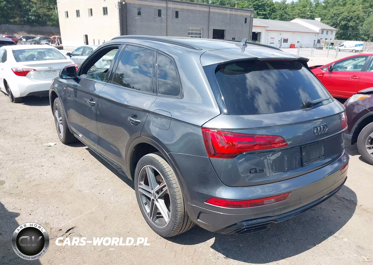 2024 Audi Q5 Premium Plus 55 Tfsi E S Line Quattro S Tronic VIN:WA1E2AFY1R2044992 - 3