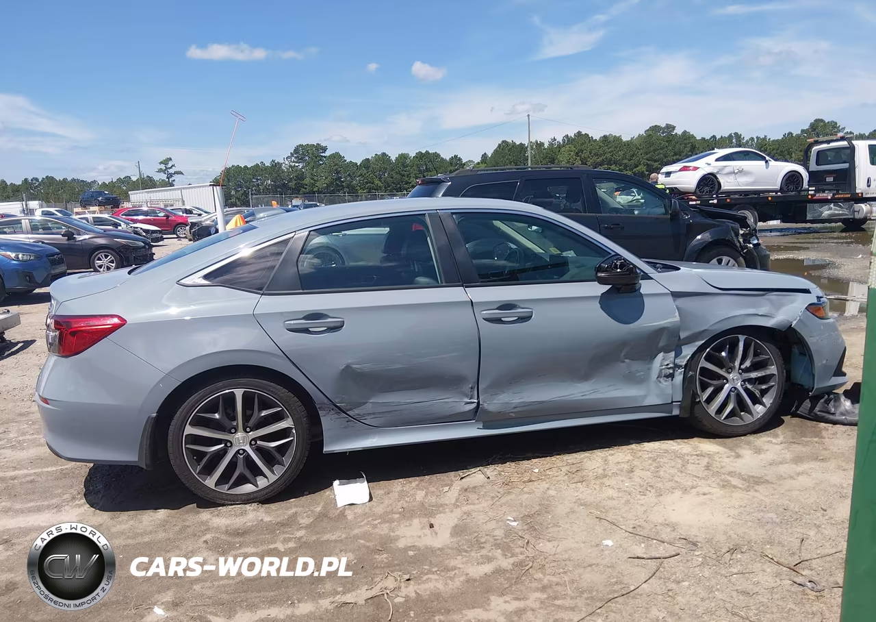 2024 Honda Civic Touring VIN:2HGFE1F94RH306474 - 12