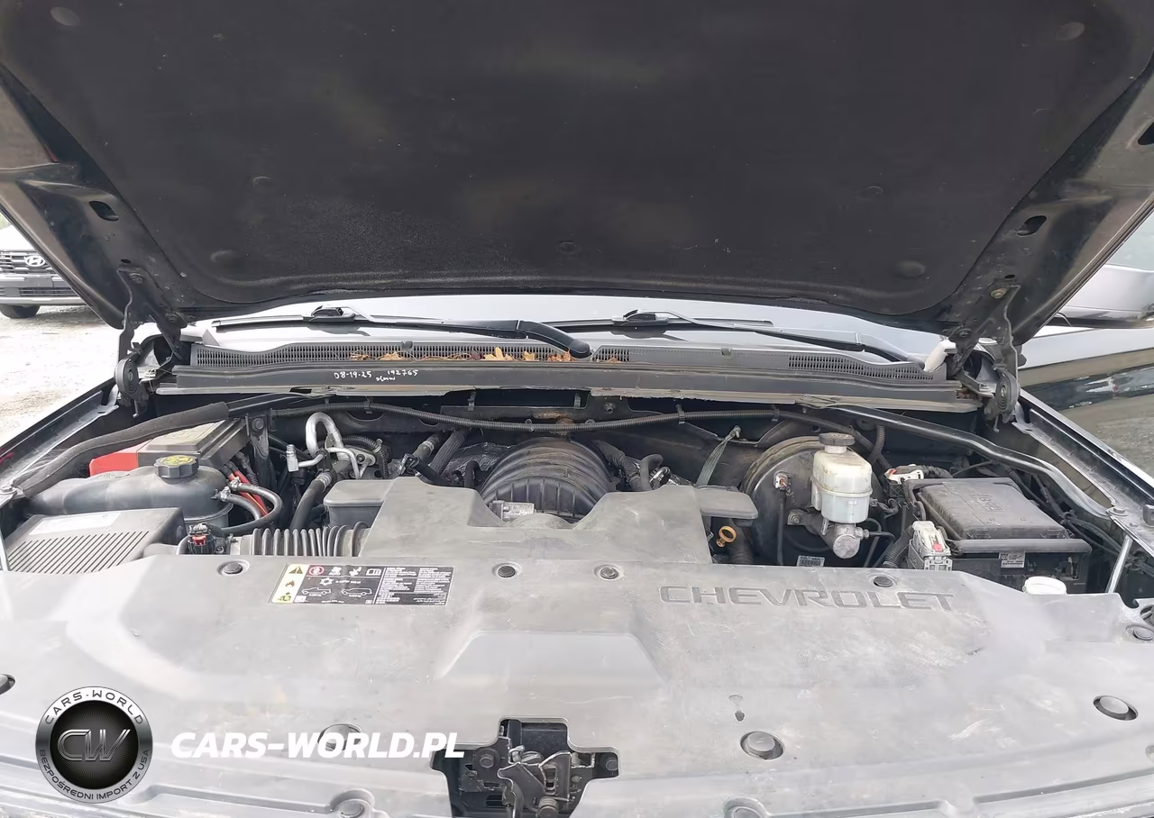 2019 Chevrolet Suburban Lt VIN:1GNSKHKC7KR269451 - 10