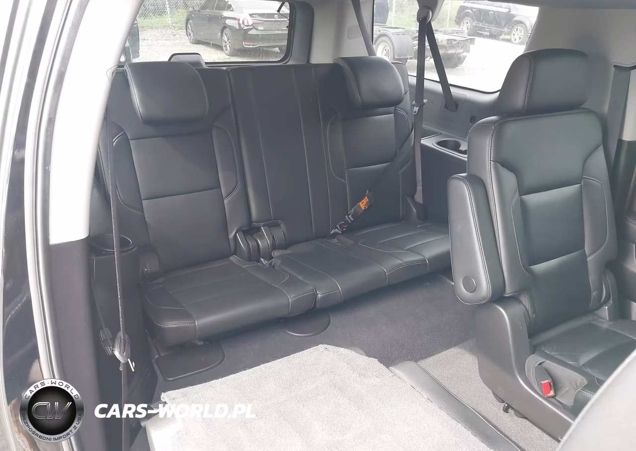 2019 Chevrolet Suburban Lt VIN:1GNSKHKC7KR269451 - 8