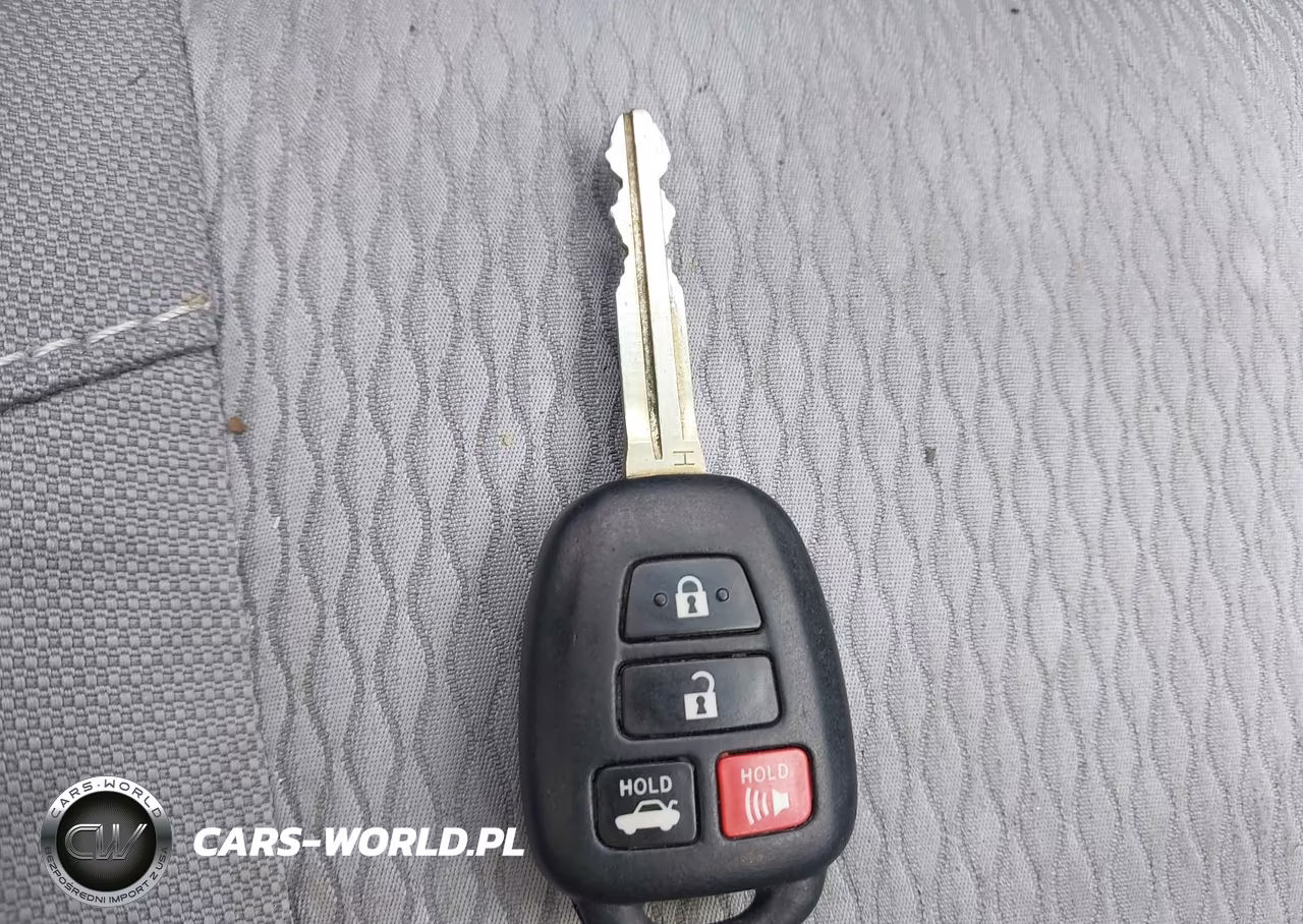 2016 Toyota Corolla Le VIN:2T1BURHE5GC682813 - 11
