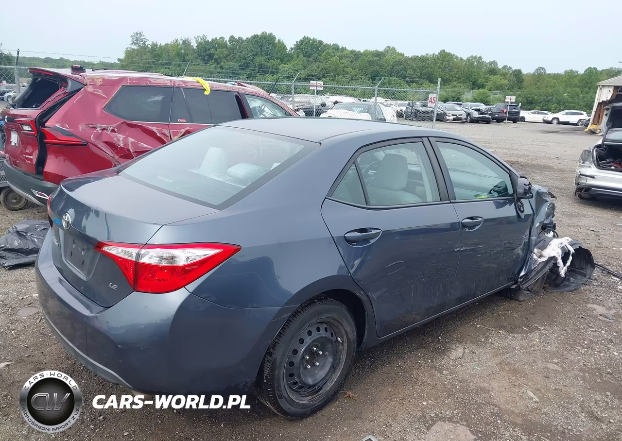 2016 Toyota Corolla Le VIN:2T1BURHE5GC682813 - 4