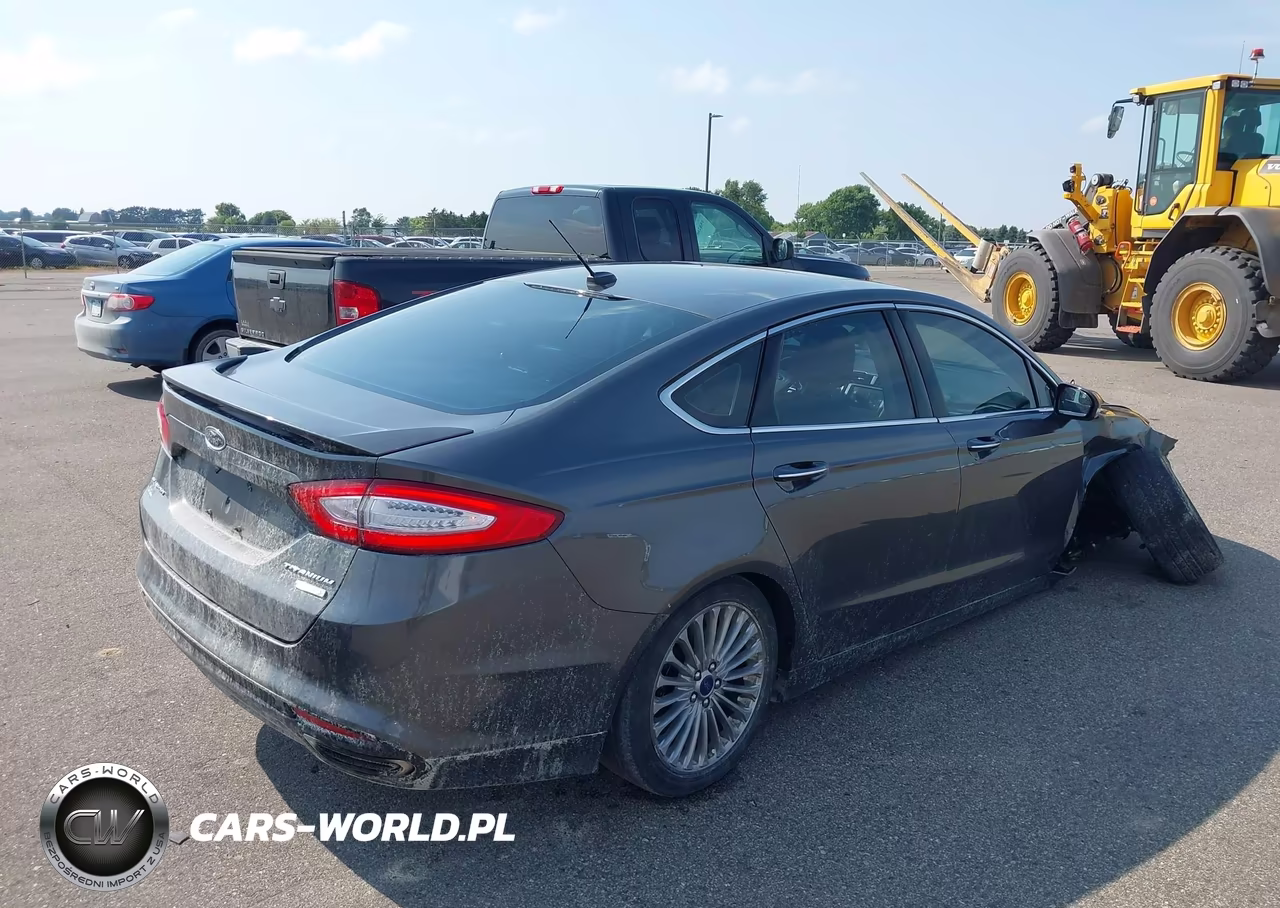 2015 Ford Fusion Titanium VIN:3FA6P0K96FR238077 - 4