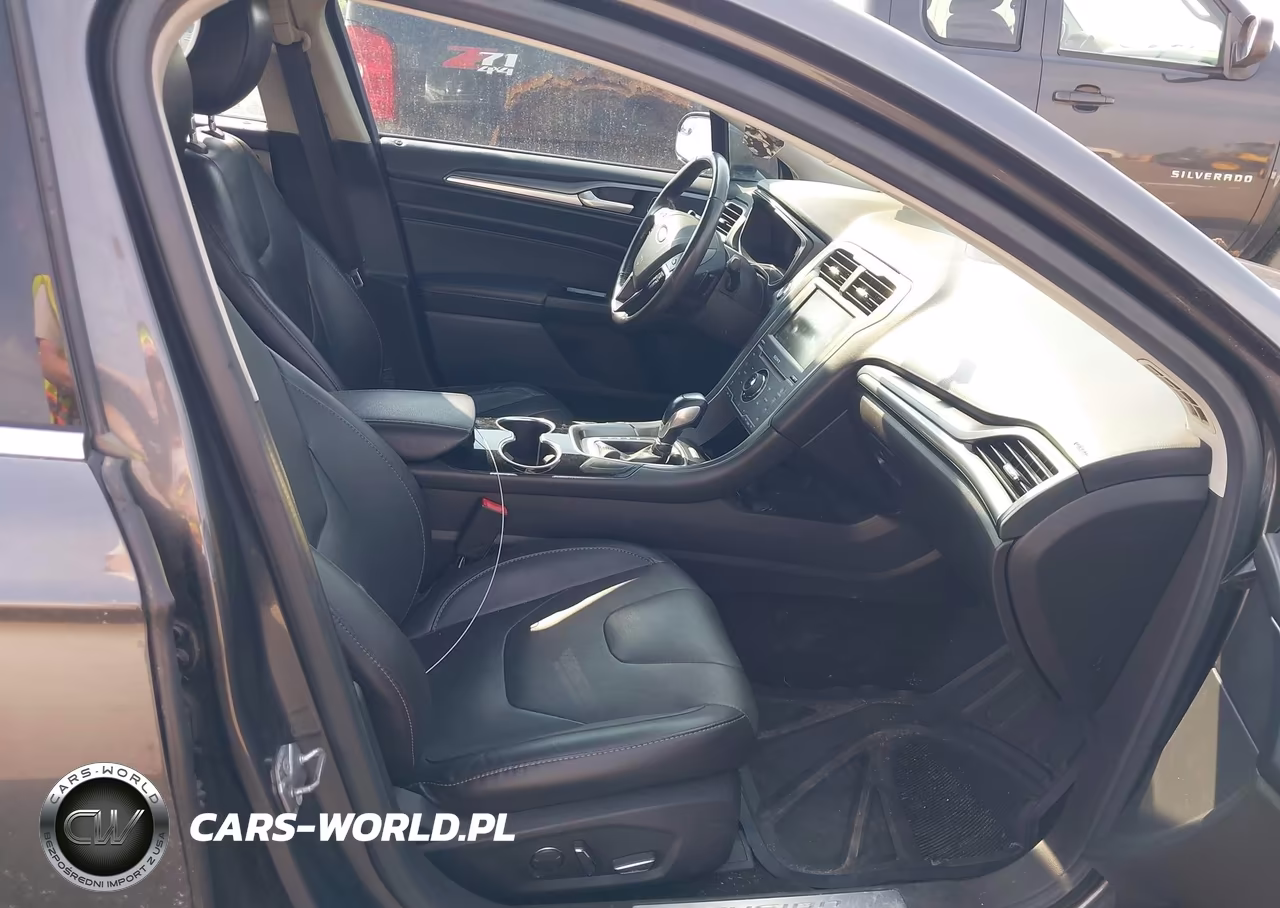 2015 Ford Fusion Titanium VIN:3FA6P0K96FR238077 - 5
