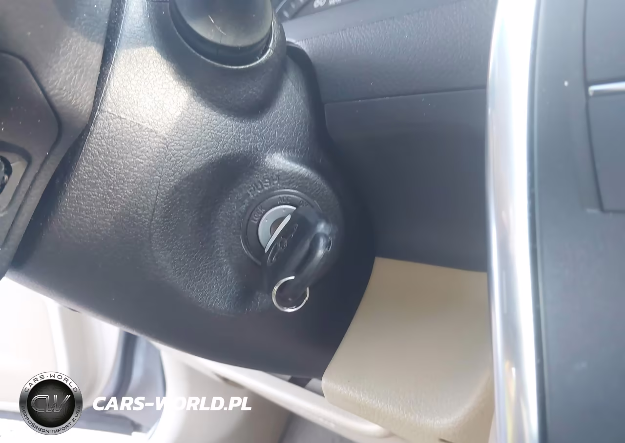 2015 Toyota Camry Le VIN:4T1BF1FK5FU081466 - 11