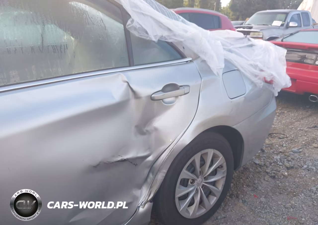 2015 Toyota Camry Le VIN:4T1BF1FK5FU081466 - 6