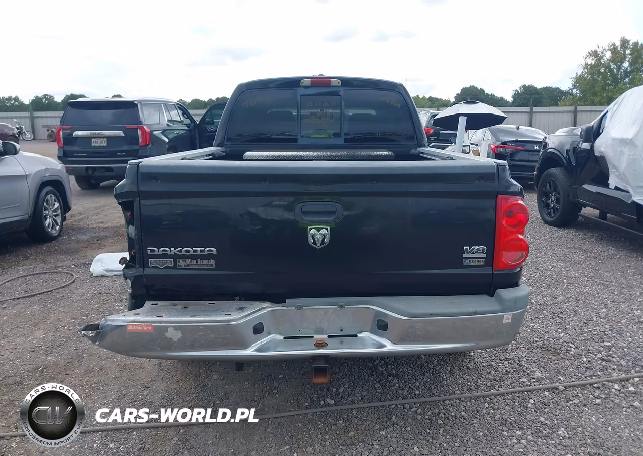 2008 Dodge Dakota Laramie VIN:1D7HW58N88S624228 - 16