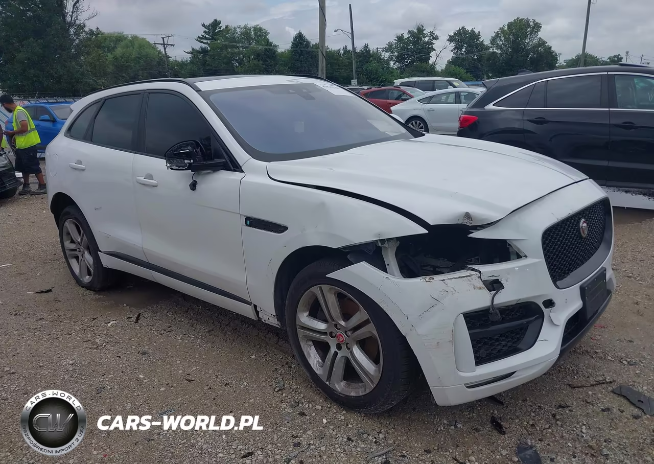 2018 Jaguar F-Pace 30T R-Sport – zdjęcie 1 z 15