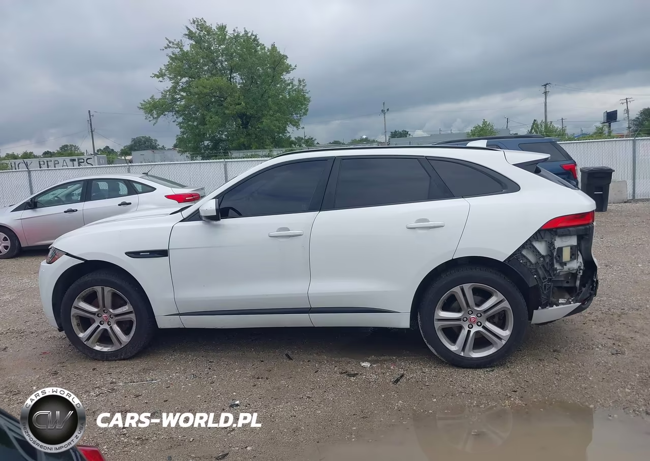 2018 Jaguar F-Pace 30T R-Sport VIN:SADCL2GX2JA282810 - 13