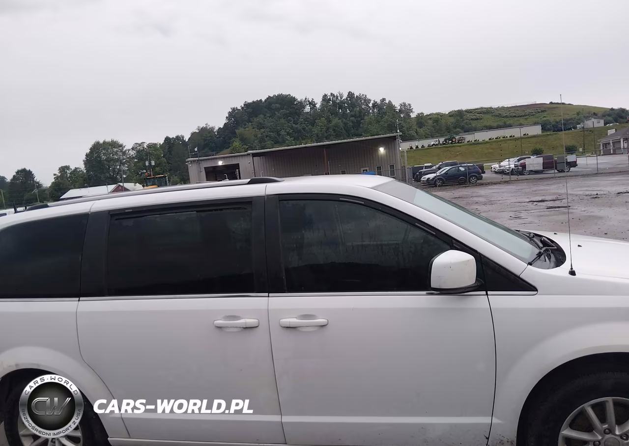 2019 Dodge Grand Caravan Sxt VIN:2C4RDGCG2KR804631 - 14