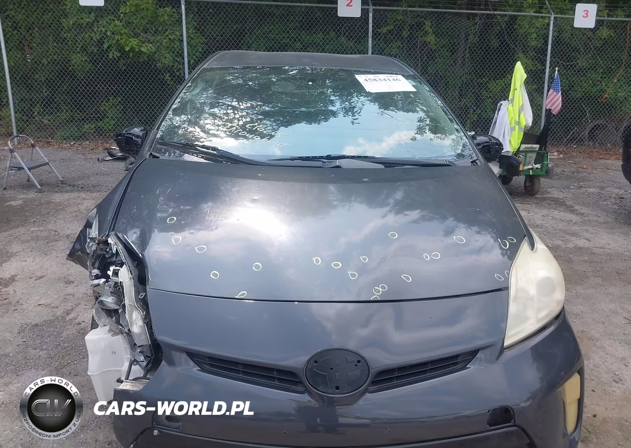 2013 Toyota Prius Two VIN:JTDKN3DU0D5592999 - 13