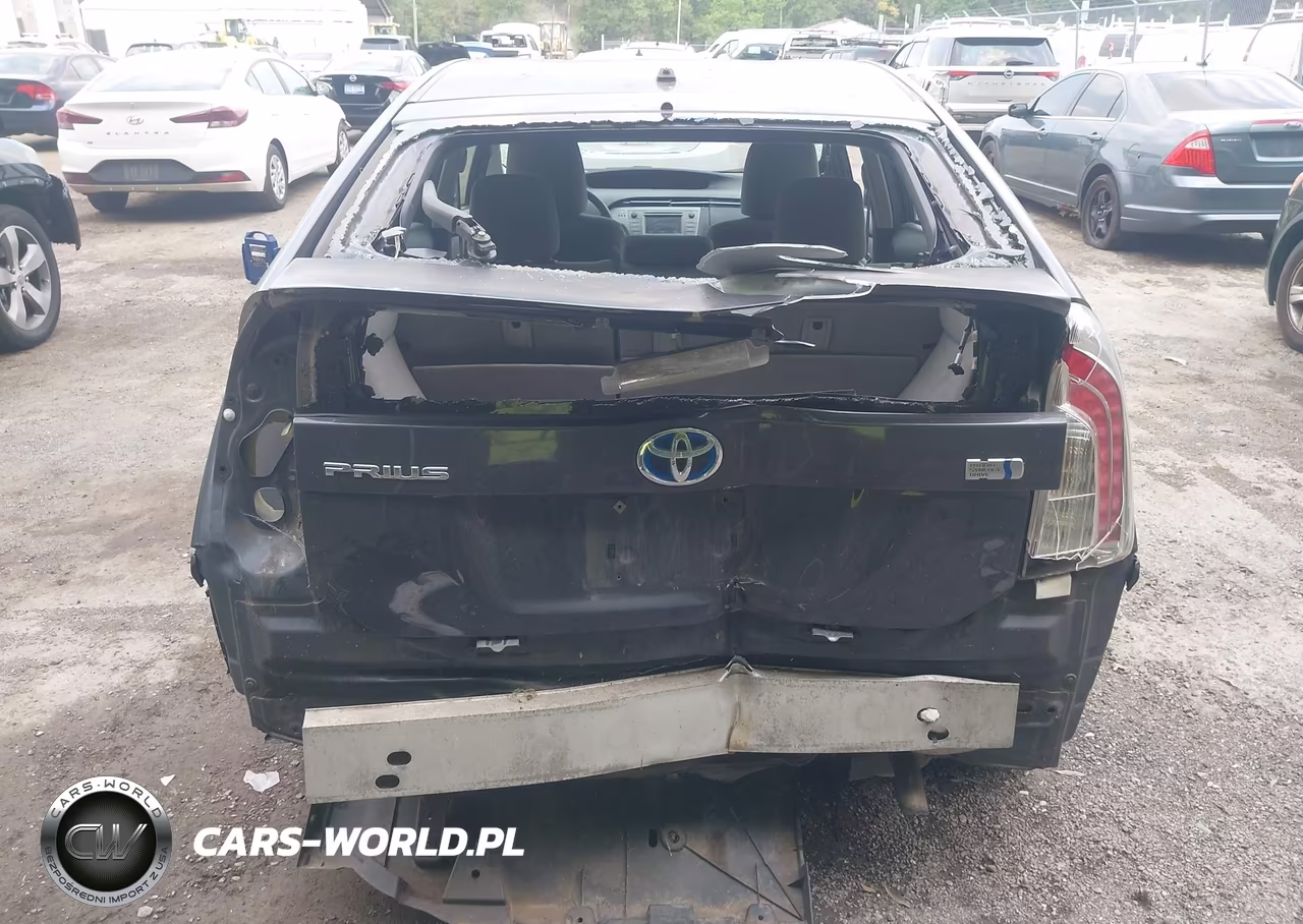 2013 Toyota Prius Two VIN:JTDKN3DU0D5592999 - 6
