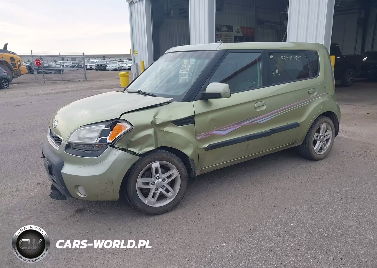 2010 Kia Soul + VIN:KNDJT2A23A7146084 - 2