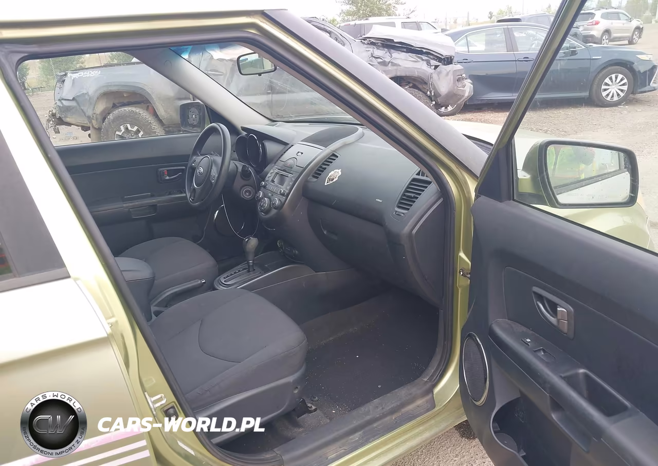 2010 Kia Soul + VIN:KNDJT2A23A7146084 - 5