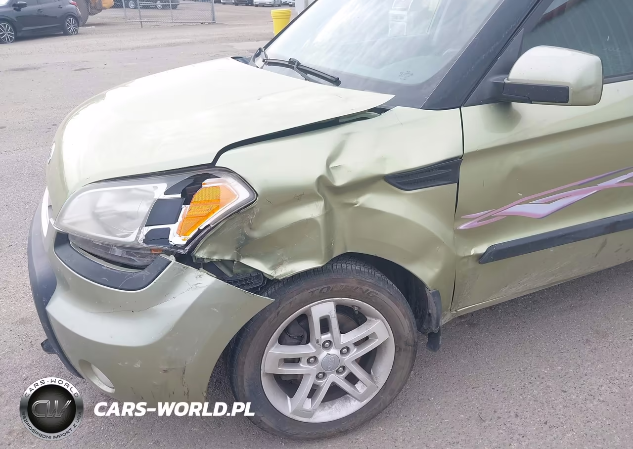 2010 Kia Soul + VIN:KNDJT2A23A7146084 - 6