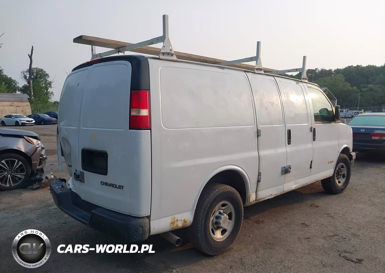 2005 Chevrolet Express VIN:1GCGG25V351209549 - 4