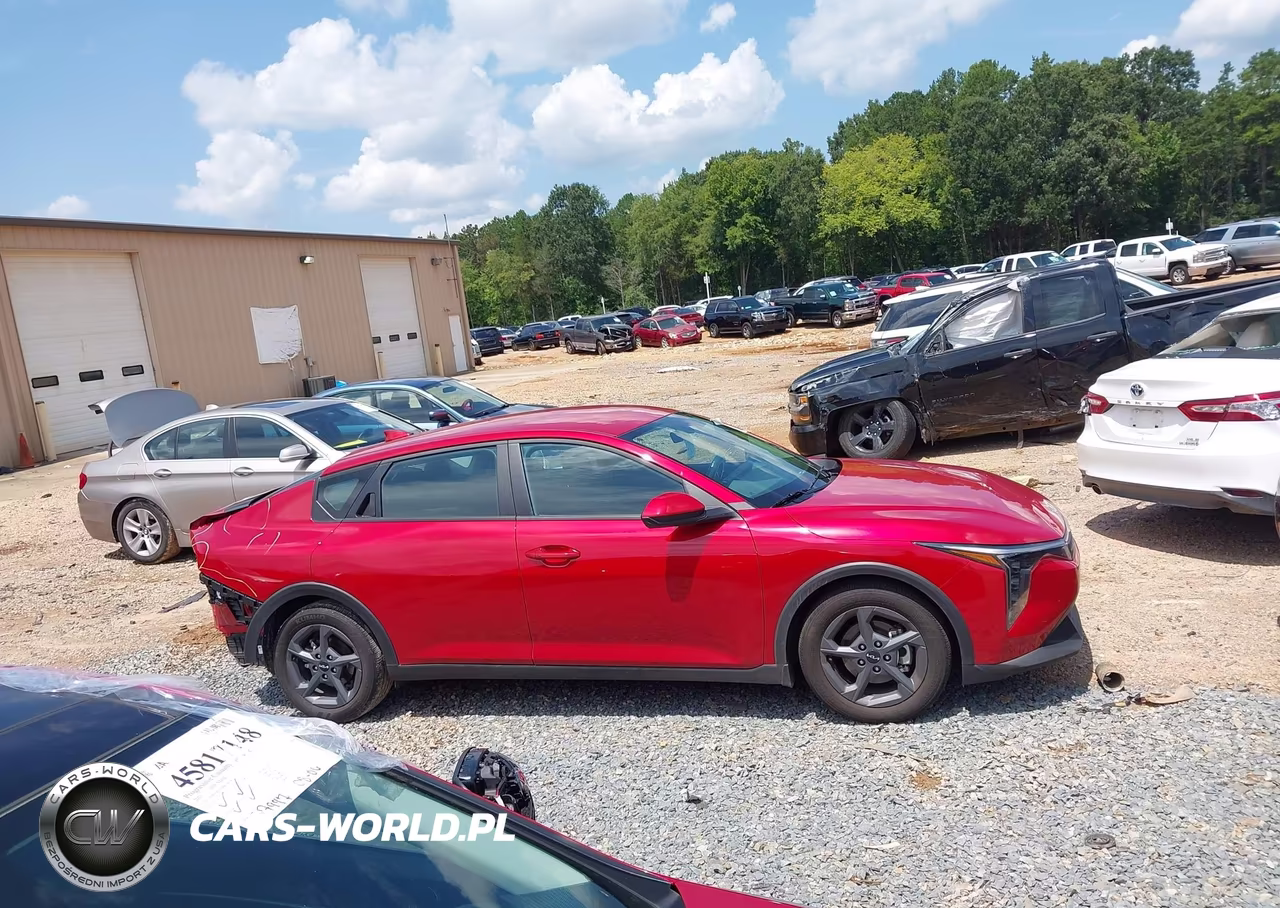 2025 Kia K4 Lxs VIN:3KPFT4DE1SE196569 - 13