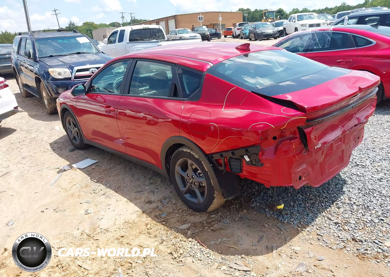 2025 Kia K4 Lxs VIN:3KPFT4DE1SE196569 - 3