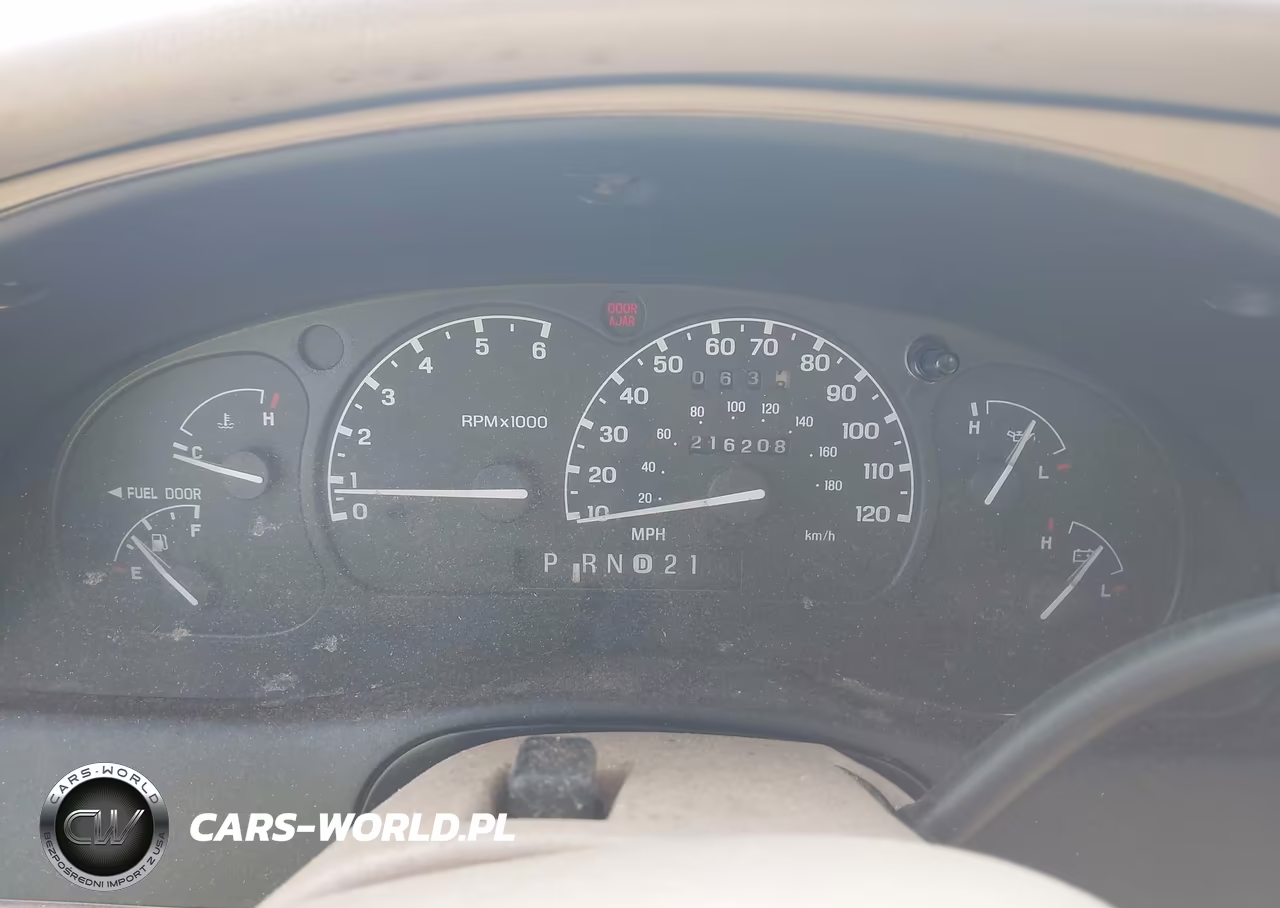 2000 Ford Explorer Eddie Bauer VIN:1FMZU74E5YZA35727 - 7