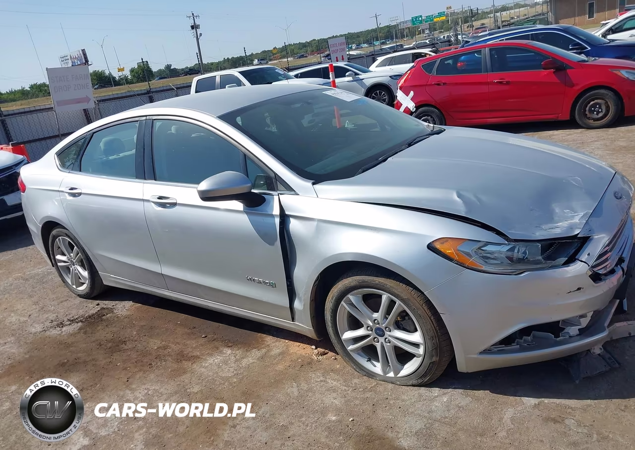 2018 Ford Fusion Hybrid S VIN:3FA6P0UU1JR122957 - 13