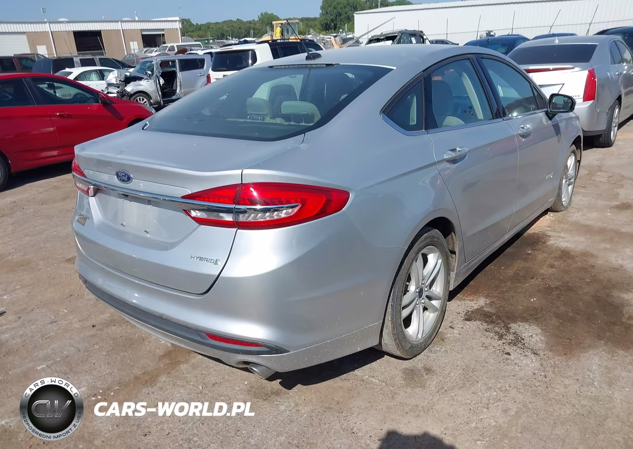2018 Ford Fusion Hybrid S VIN:3FA6P0UU1JR122957 - 4