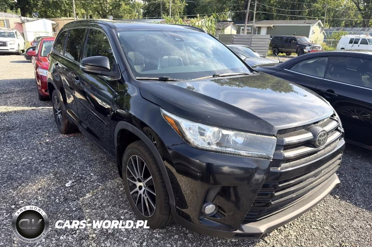 2018 Toyota Highlander Se