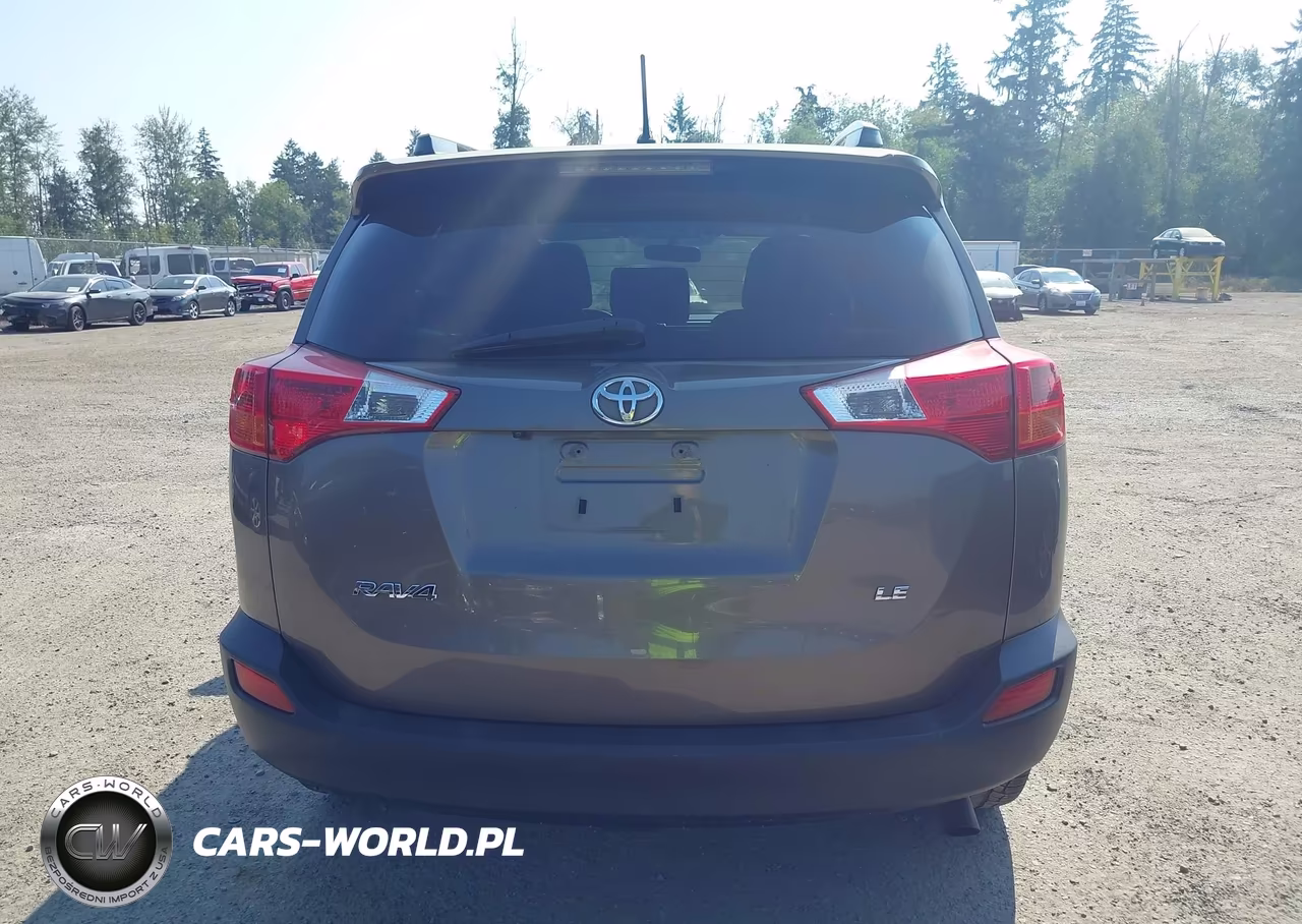 2015 Toyota Rav4 Le VIN:JTMZFREV9FD063680 - 16