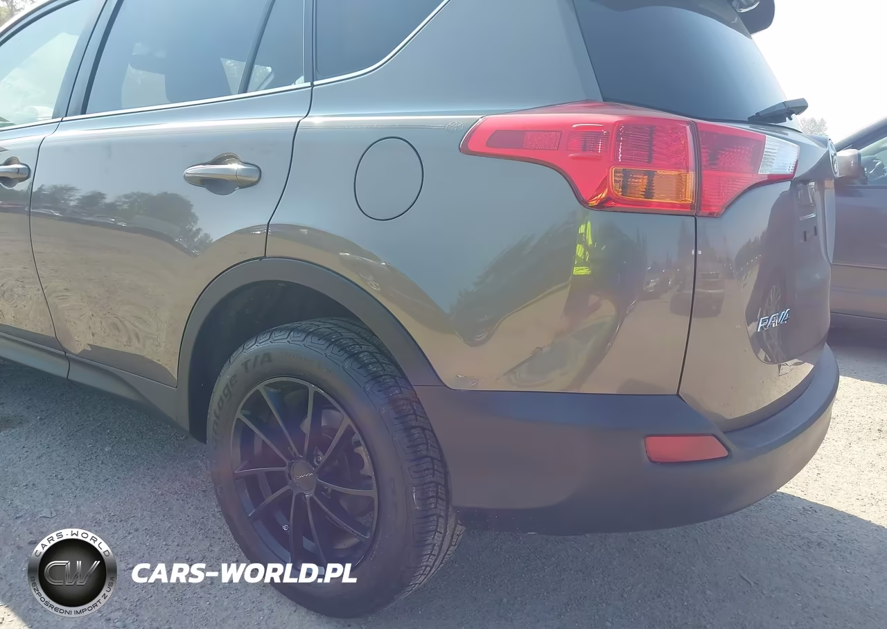 2015 Toyota Rav4 Le VIN:JTMZFREV9FD063680 - 6