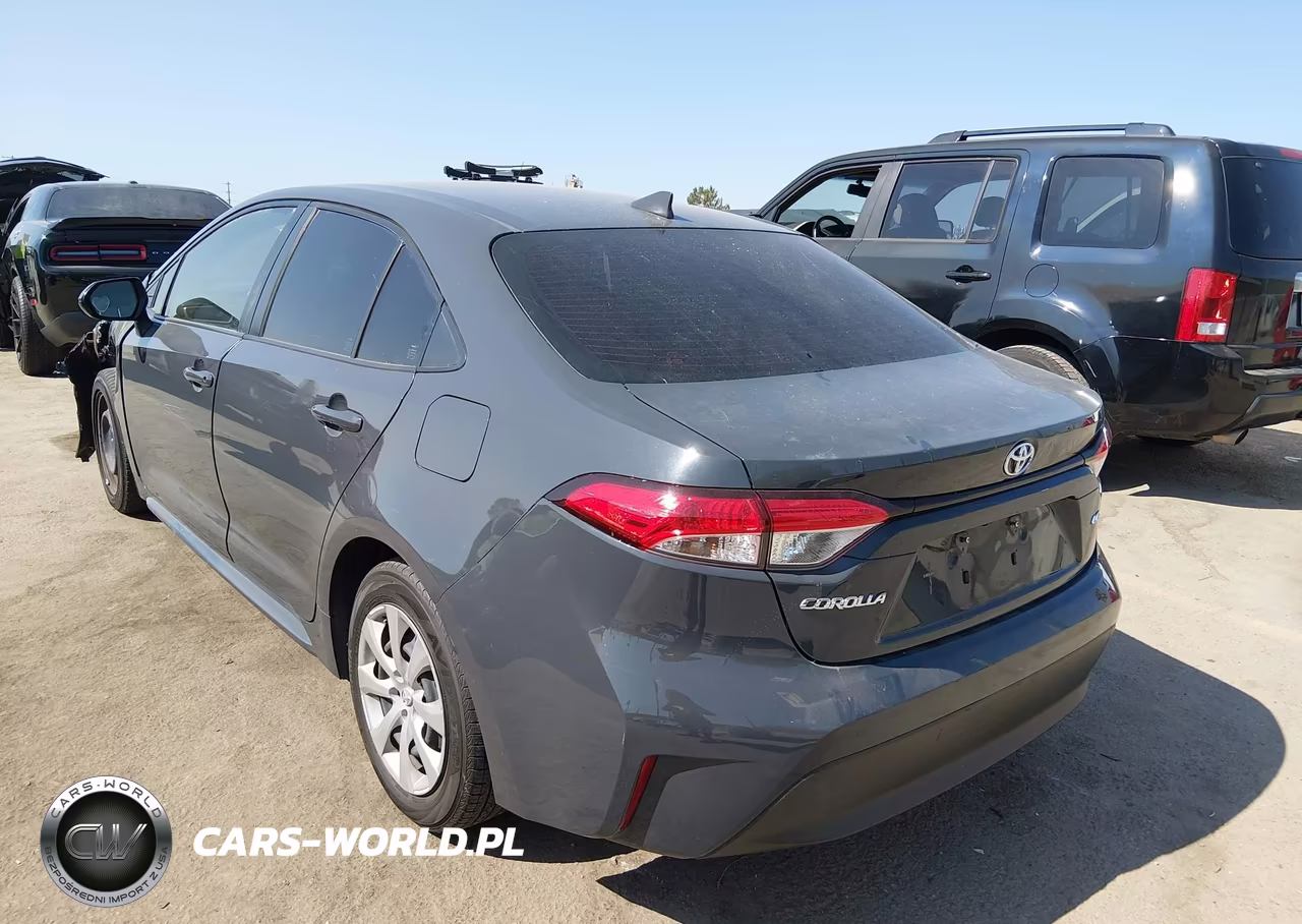 2024 Toyota Corolla Le VIN:JTDB4MEE1R3021802 - 3
