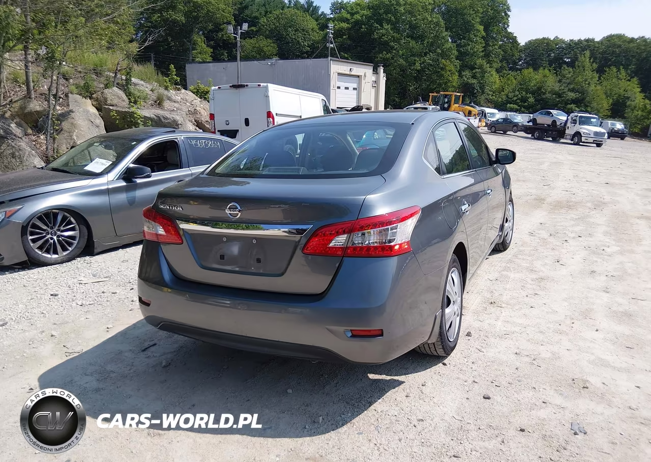 2015 Nissan Sentra S VIN:3N1AB7AP9FY320325 - 4