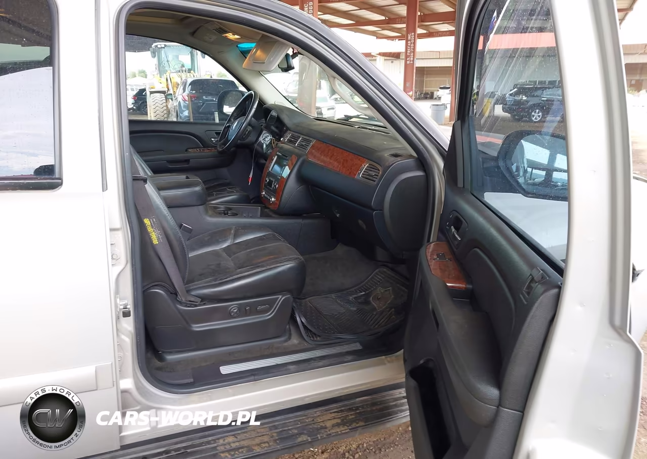 2007 Chevrolet Tahoe Ltz VIN:1GNFK13097J156541 - 5