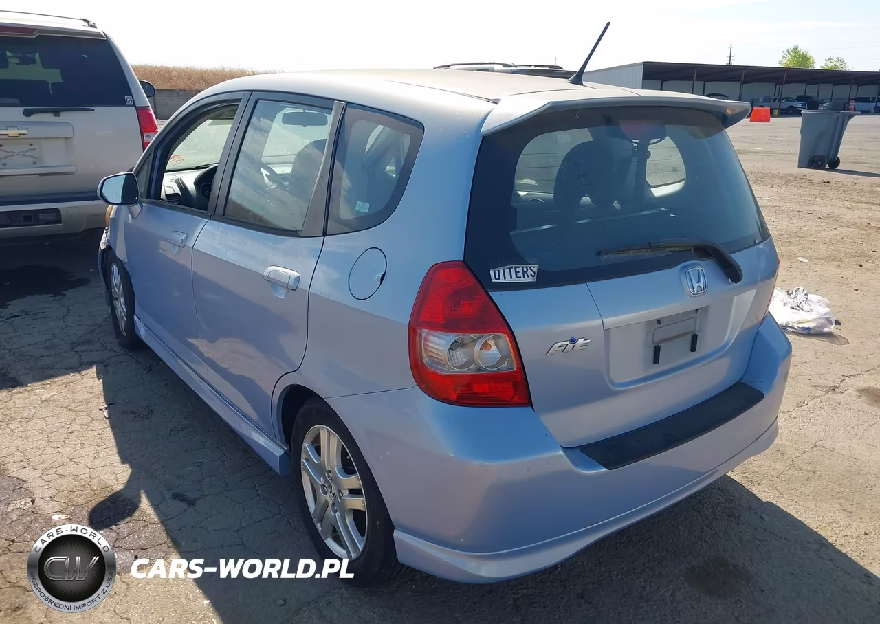 2008 Honda Fit Sport VIN:JHMGD38618S053964 - 3