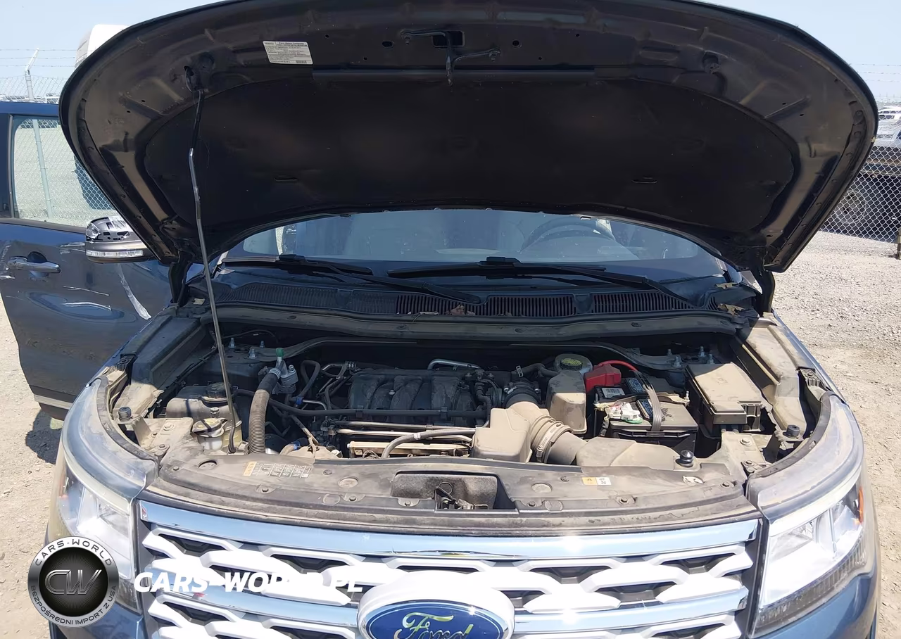 2019 Ford Explorer Xlt VIN:1FM5K7D84KGB02156 - 10