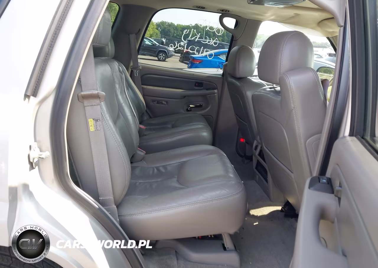 2004 GMC Yukon Denali VIN:1GKEK63UX4J295114 - 8