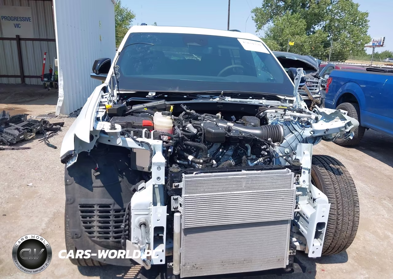 2025 Jeep Grand Cherokee L Overland 4X4 VIN:1C4RJKDG3S8710652 - 13