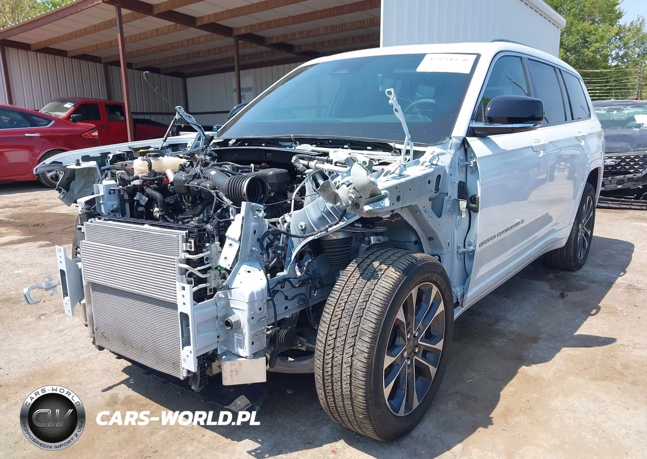 2025 Jeep Grand Cherokee L Overland 4X4 VIN:1C4RJKDG3S8710652 - 2