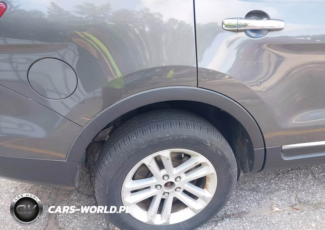 2015 Ford Explorer Xlt VIN:1FM5K8D89FGB17845 - 18