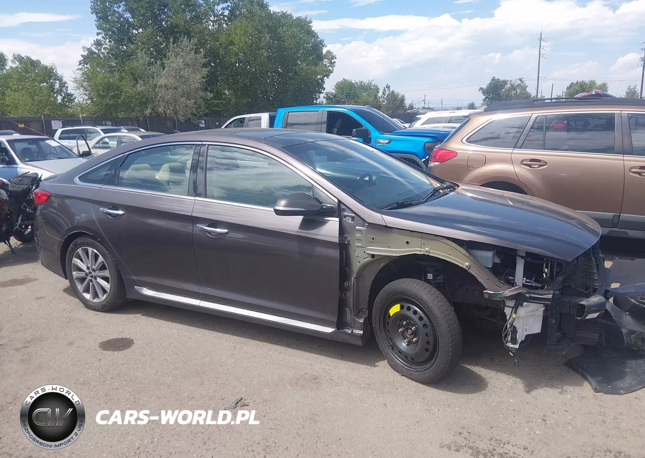 2016 Hyundai Sonata Limited VIN:5NPE34AF9GH435846 - 13