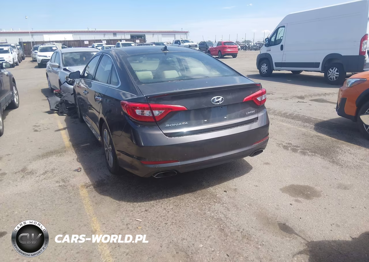 2016 Hyundai Sonata Limited VIN:5NPE34AF9GH435846 - 3
