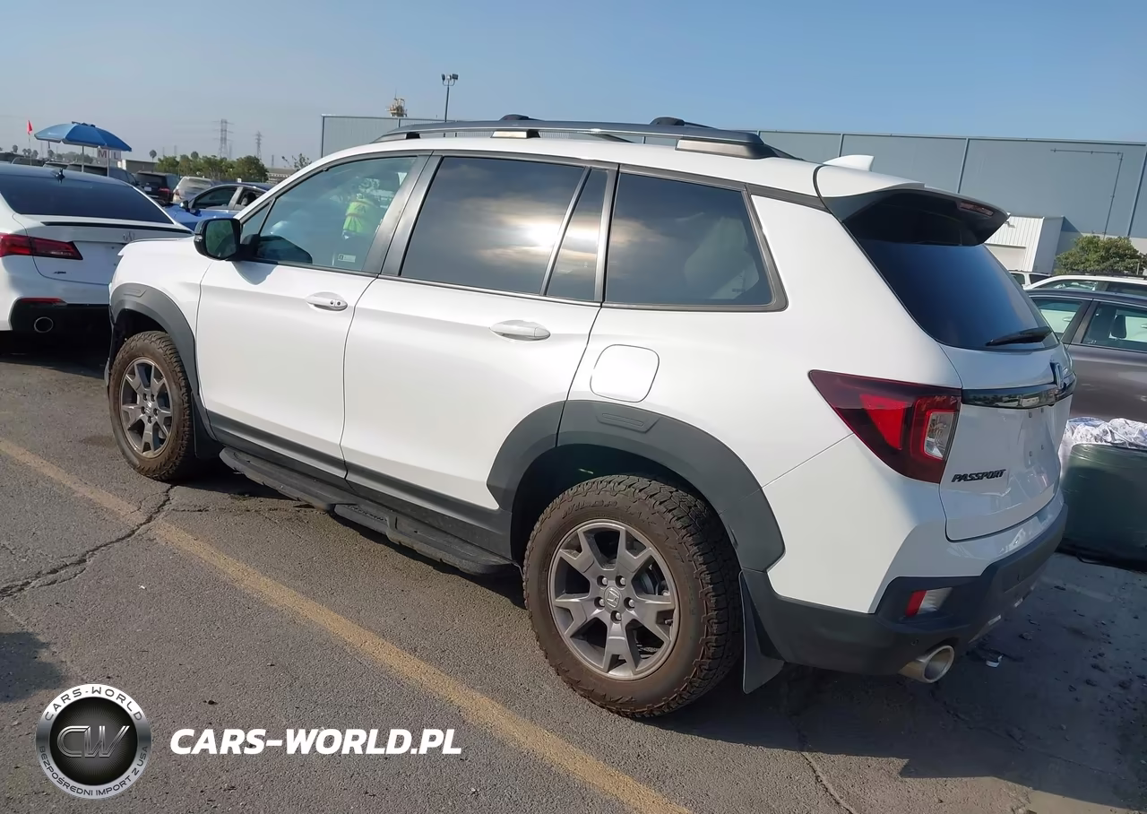 2024 Honda Passport Awd Trailsport VIN:5FNYF8H62RB005904 - 3